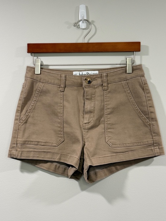 Indigo Rein Pants - Indigo Rein Women’s Tan Utility Shorts with Front Patch Pockets Size 28 / 9